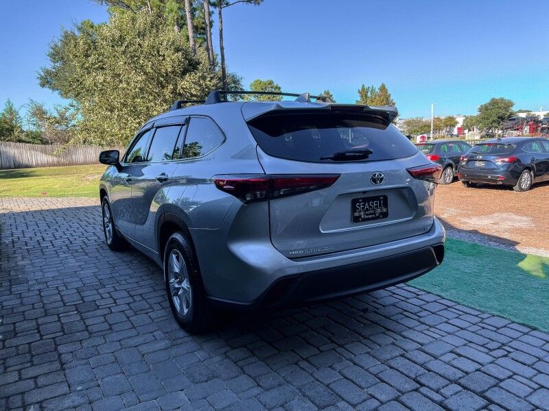 2020 Toyota Highlander Hybrid LE Wilmington NC