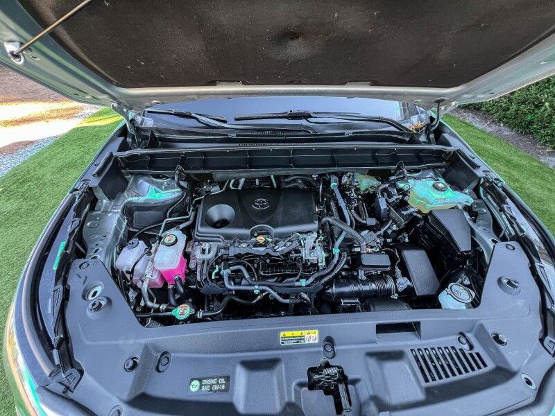 2020 Toyota Highlander Hybrid LE Wilmington NC