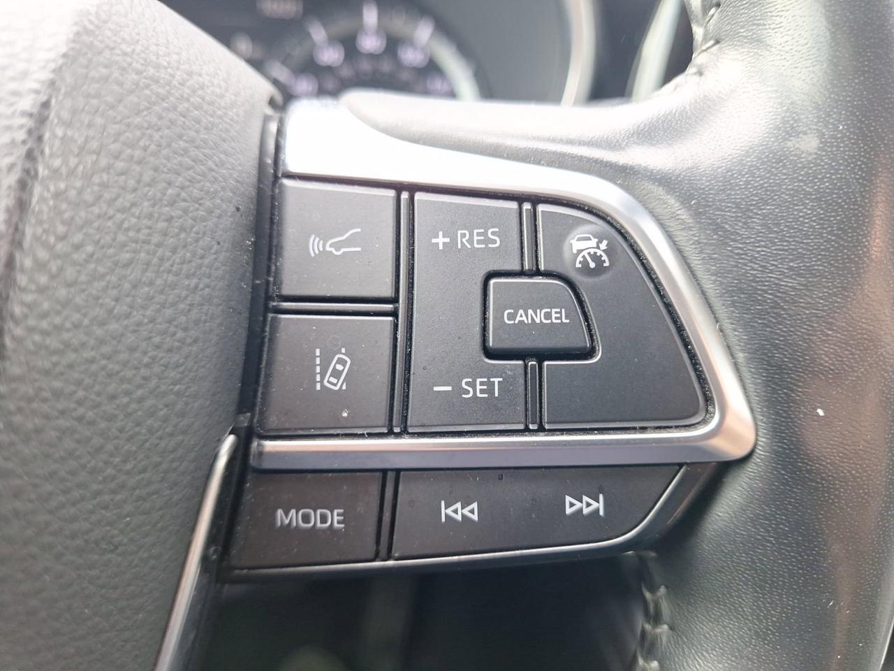 2020 Toyota Highlander Hybrid Limited Hurst TX