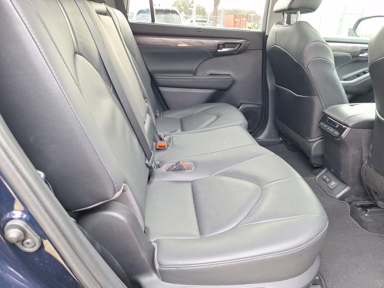 2020 Toyota Highlander Hybrid Limited Hurst TX