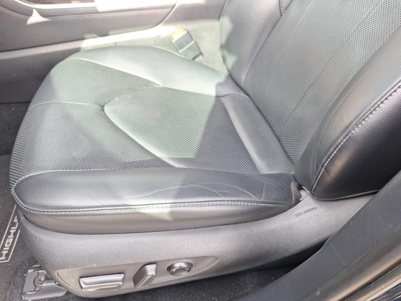 2020 Toyota Highlander Hybrid Limited Hurst TX