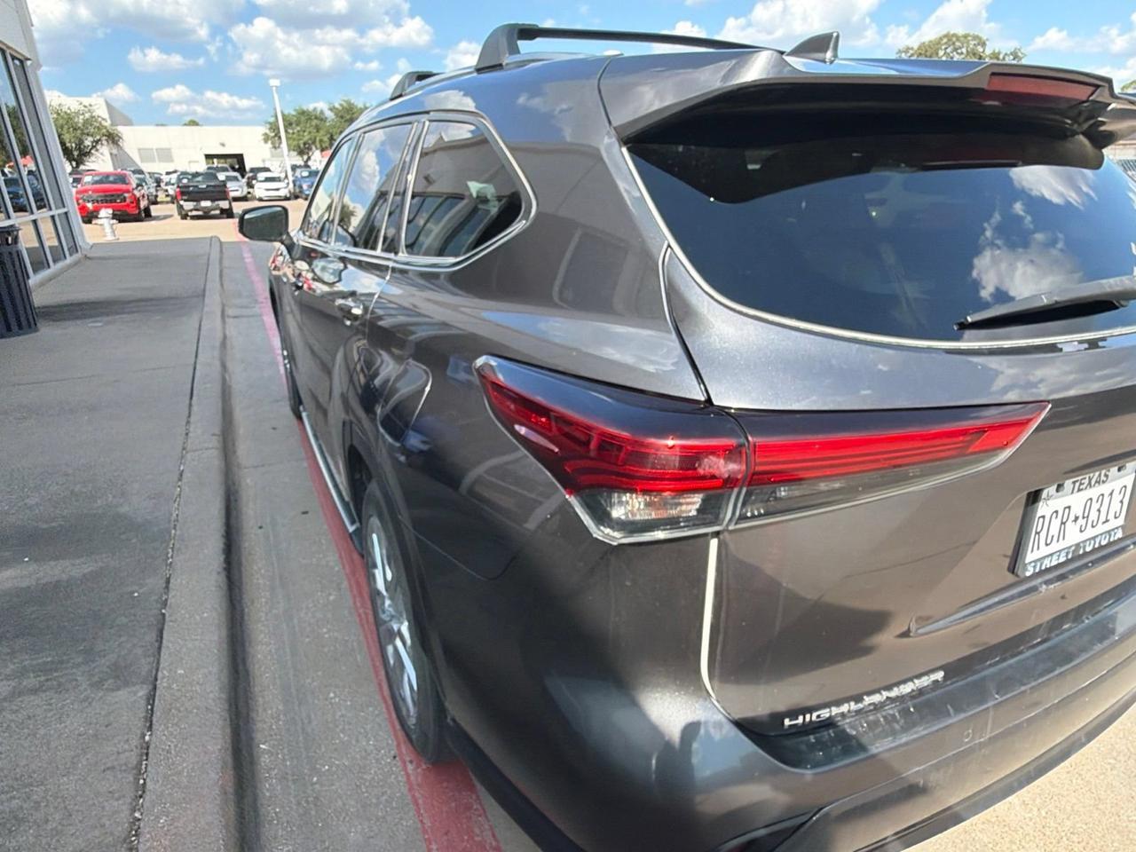 2020 Toyota Highlander Hybrid Limited Hurst TX