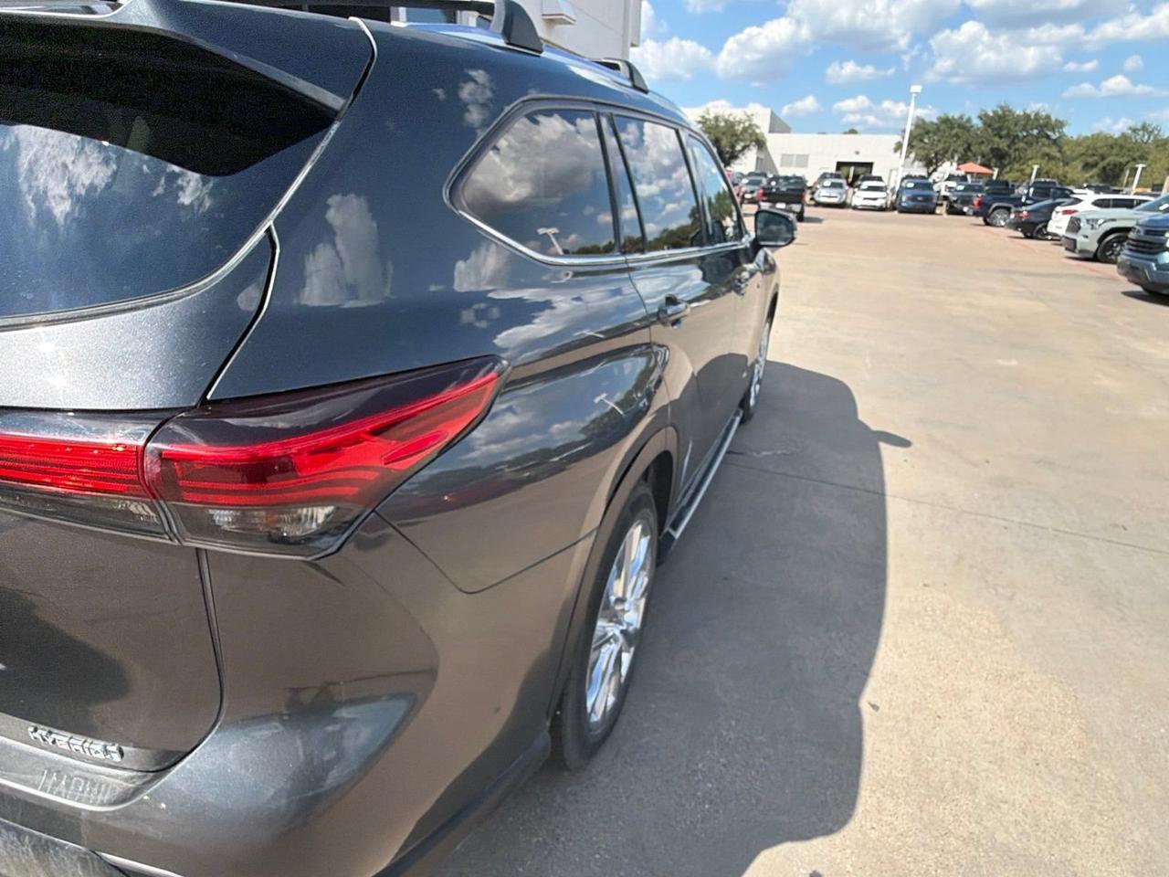 2020 Toyota Highlander Hybrid Limited Hurst TX