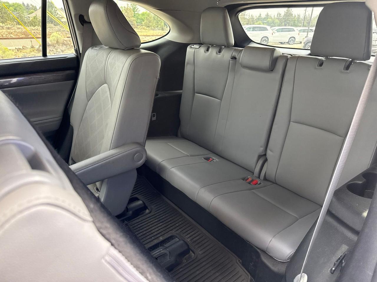 2020 Toyota Highlander Hybrid Platinum Bend OR