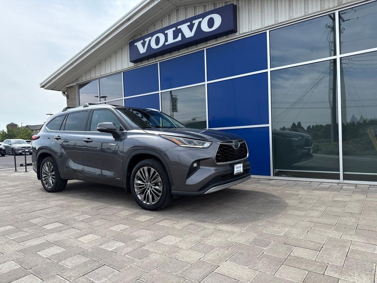 2020 Toyota Highlander Hybrid Platinum