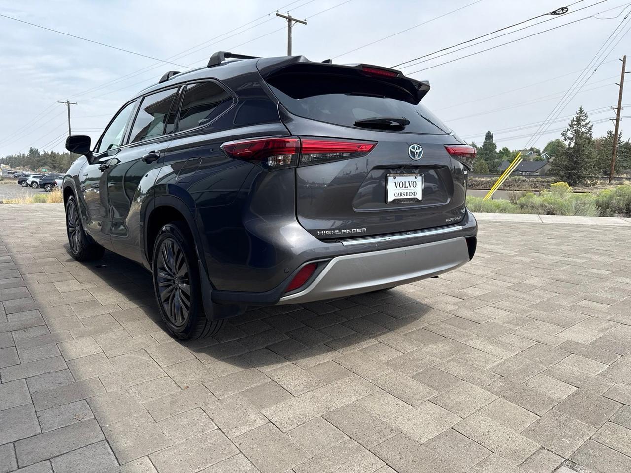 2020 Toyota Highlander Hybrid Platinum Bend OR
