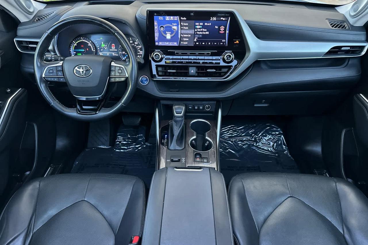 2020 Toyota Highlander Hybrid Platinum