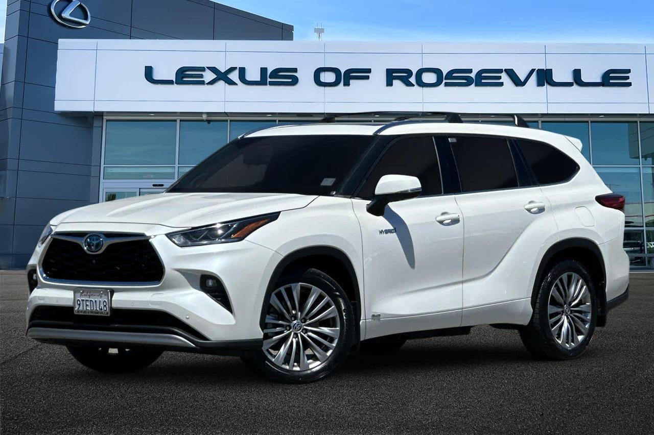 2020 Toyota Highlander Hybrid Platinum