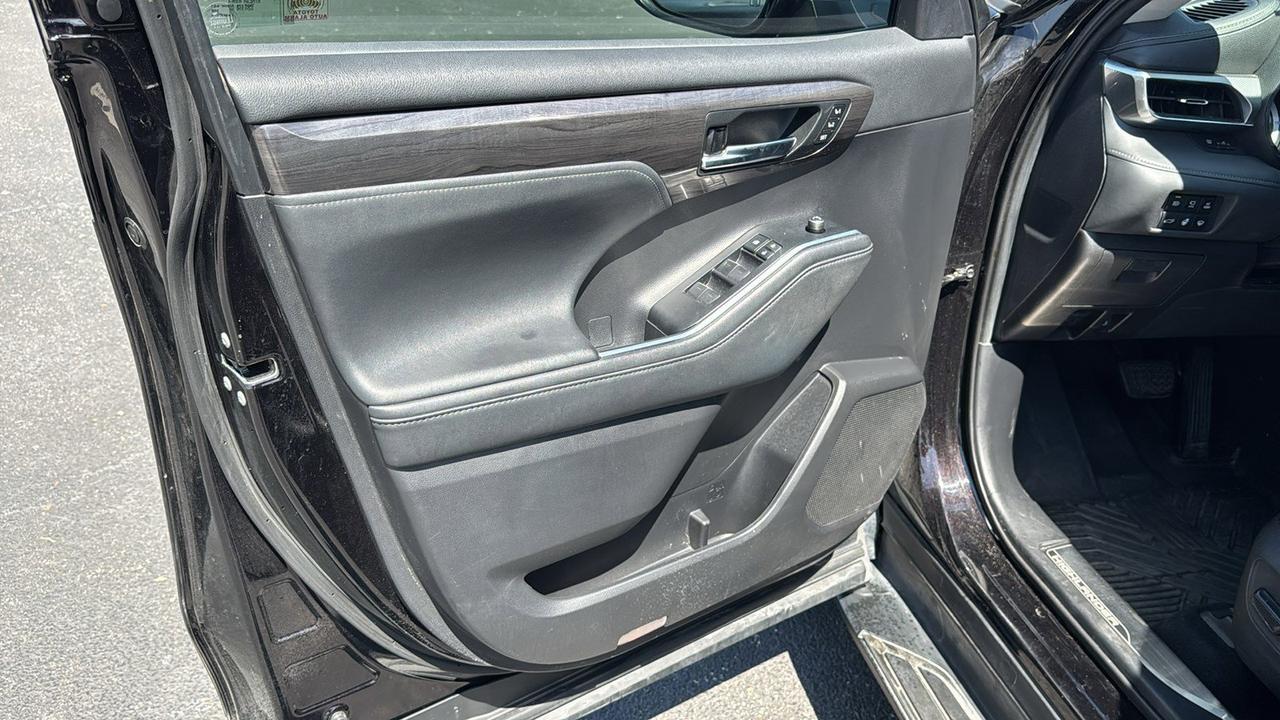 2020 Toyota Highlander Hybrid Platinum San Antonio TX
