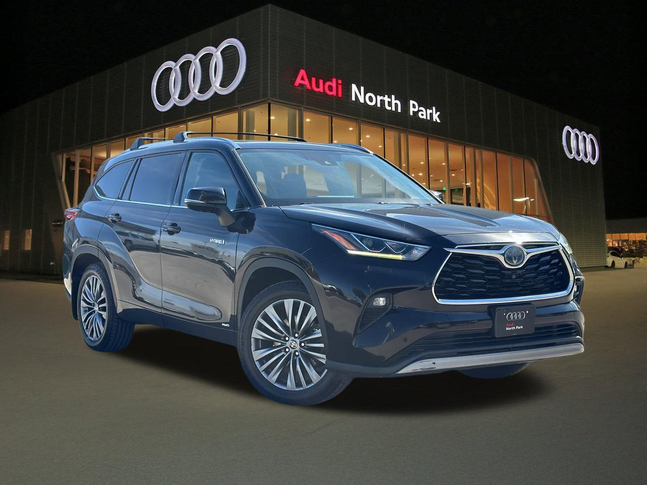 2020 Toyota Highlander Hybrid Platinum