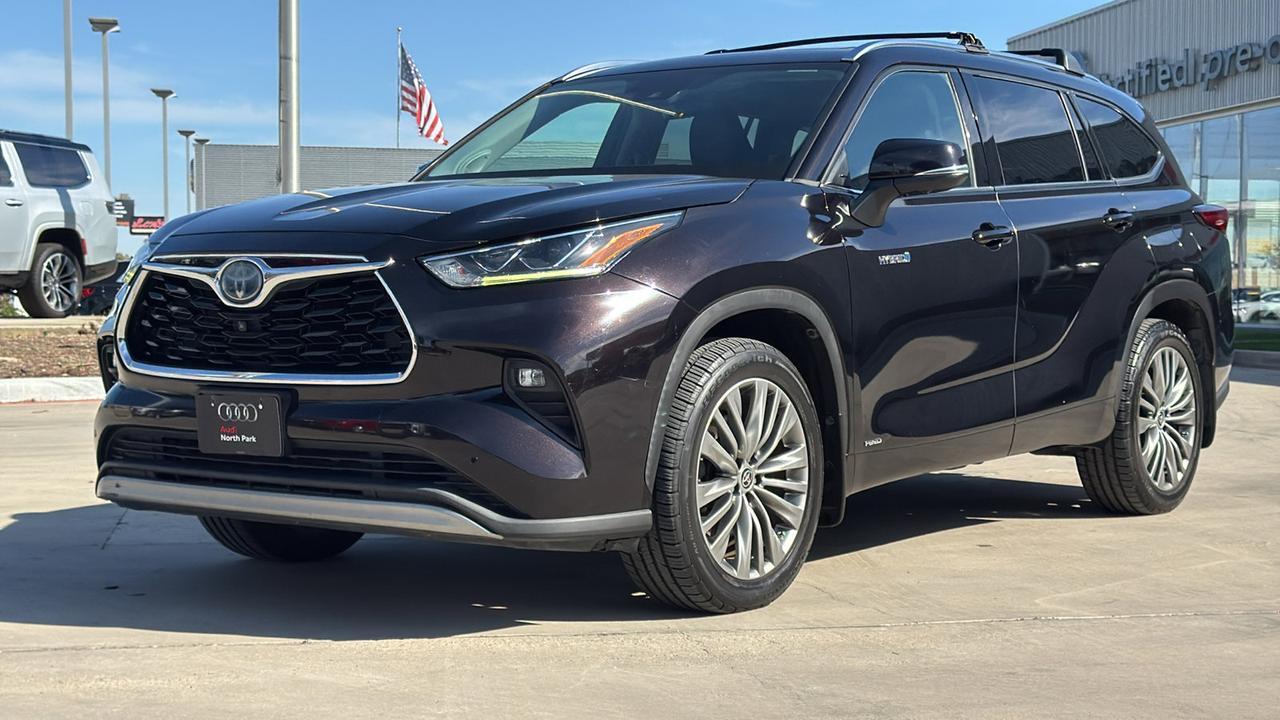 2020 Toyota Highlander Hybrid Platinum