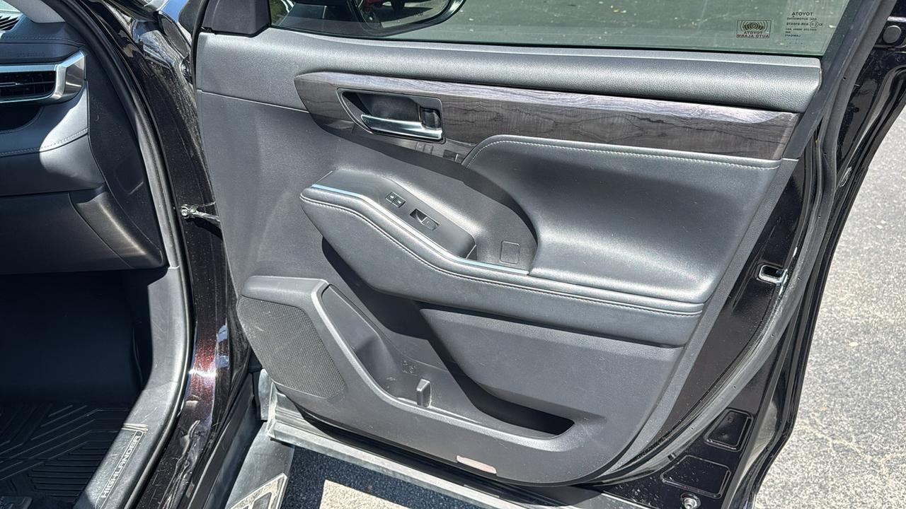 2020 Toyota Highlander Hybrid Platinum San Antonio TX