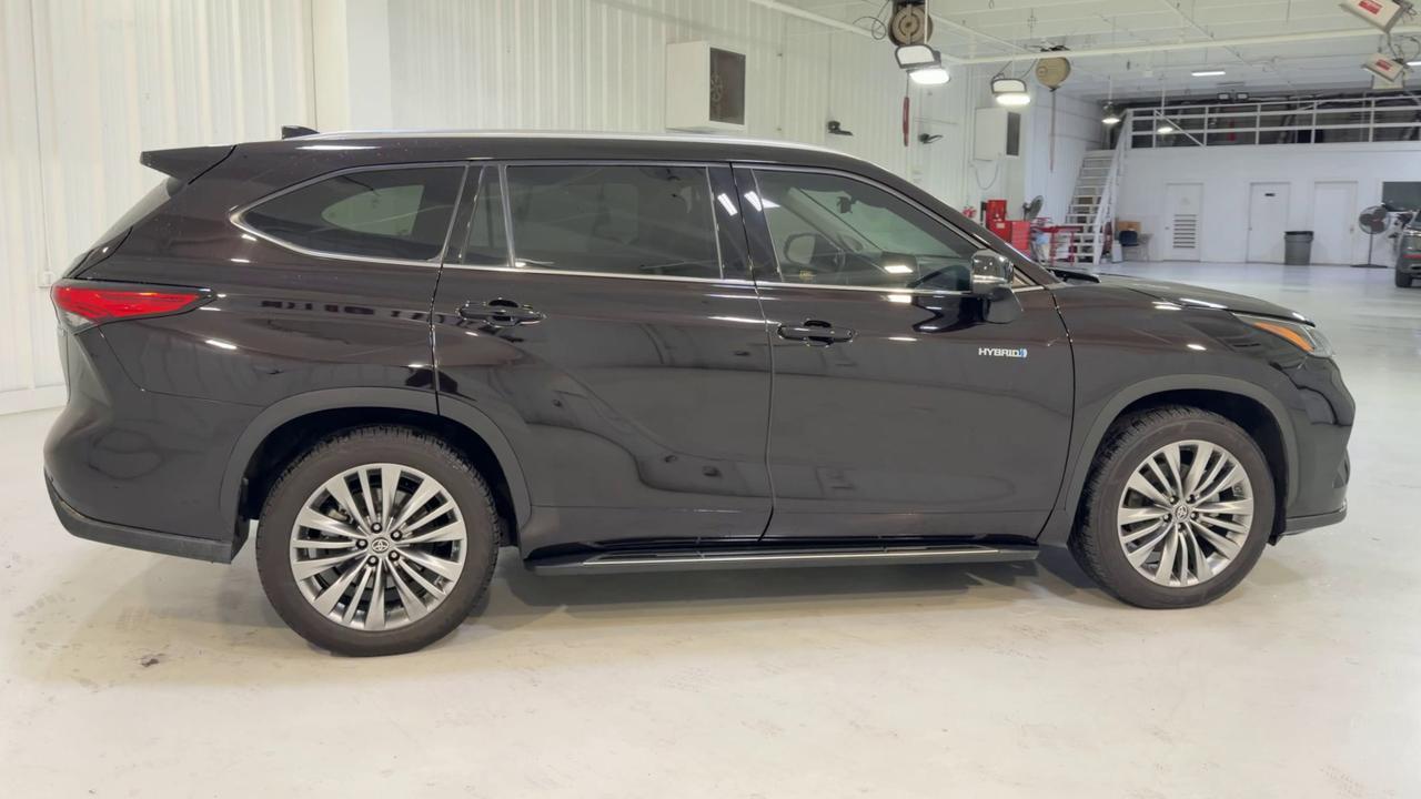 2020 Toyota Highlander Hybrid Platinum