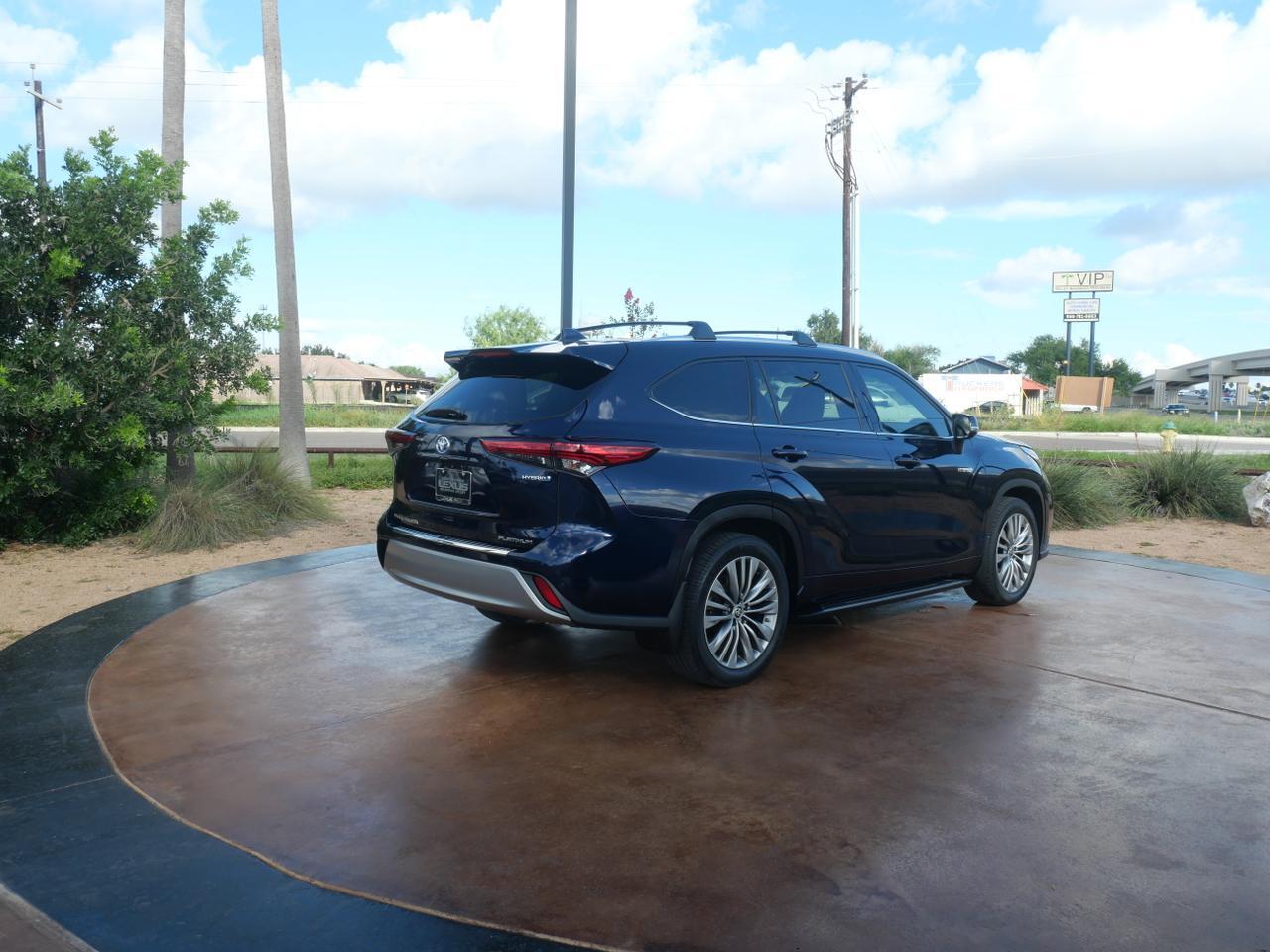 2020 Toyota Highlander Hybrid Platinum