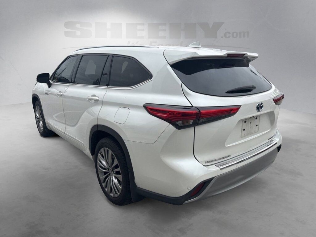 2020 Toyota Highlander Hybrid Platinum