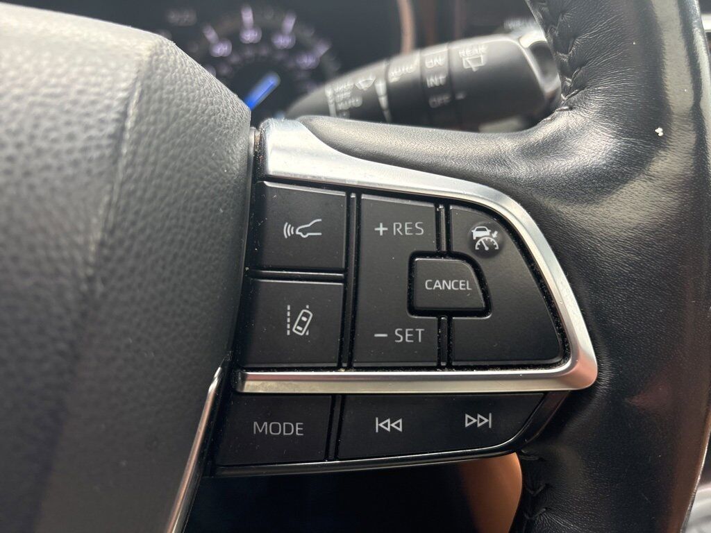 2020 Toyota Highlander Hybrid Platinum
