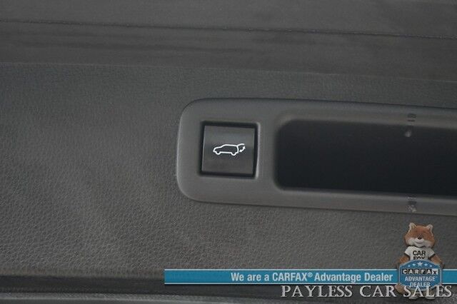 2020 Toyota Highlander Hybrid XLE / AWD / Power & Heated Leather Seats / Sunroof / Blind Spot & Lane Alert / Collision Alert / Apple CarPlay & Android Auto / Back Up Camera / 3rd Row / Seats 8 / Power Liftgate / Keyless Entry & Start / Tow Pkg Anchorage AK