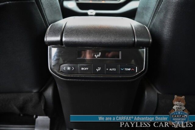 2020 Toyota Highlander Hybrid XLE / AWD / Power & Heated Leather Seats / Sunroof / Blind Spot & Lane Alert / Collision Alert / Apple CarPlay & Android Auto / Back Up Camera / 3rd Row / Seats 8 / Power Liftgate / Keyless Entry & Start / Tow Pkg Anchorage AK