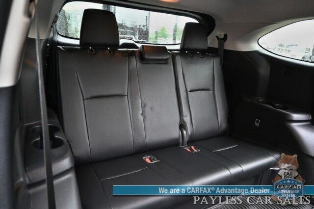 2020 Toyota Highlander Hybrid XLE / AWD / Power & Heated Leather Seats / Sunroof / Blind Spot & Lane Alert / Collision Alert / Apple CarPlay & Android Auto / Back Up Camera / 3rd Row / Seats 8 / Power Liftgate / Keyless Entry & Start / Tow Pkg Anchorage AK