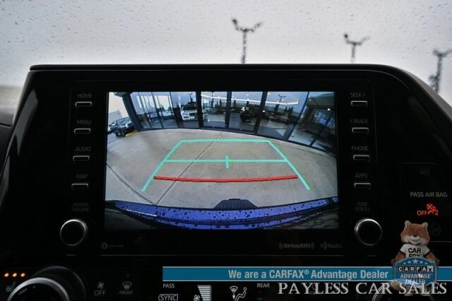 2020 Toyota Highlander Hybrid XLE / AWD / Power & Heated Leather Seats / Sunroof / Blind Spot & Lane Alert / Collision Alert / Apple CarPlay & Android Auto / Back Up Camera / 3rd Row / Seats 8 / Power Liftgate / Keyless Entry & Start / Tow Pkg Anchorage AK
