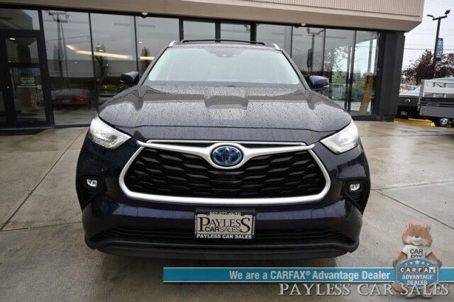 2020 Toyota Highlander Hybrid XLE / AWD / Power & Heated Leather Seats / Sunroof / Blind Spot & Lane Alert / Collision Alert / Apple CarPlay & Android Auto / Back Up Camera / 3rd Row / Seats 8 / Power Liftgate / Keyless Entry & Start / Tow Pkg Anchorage AK
