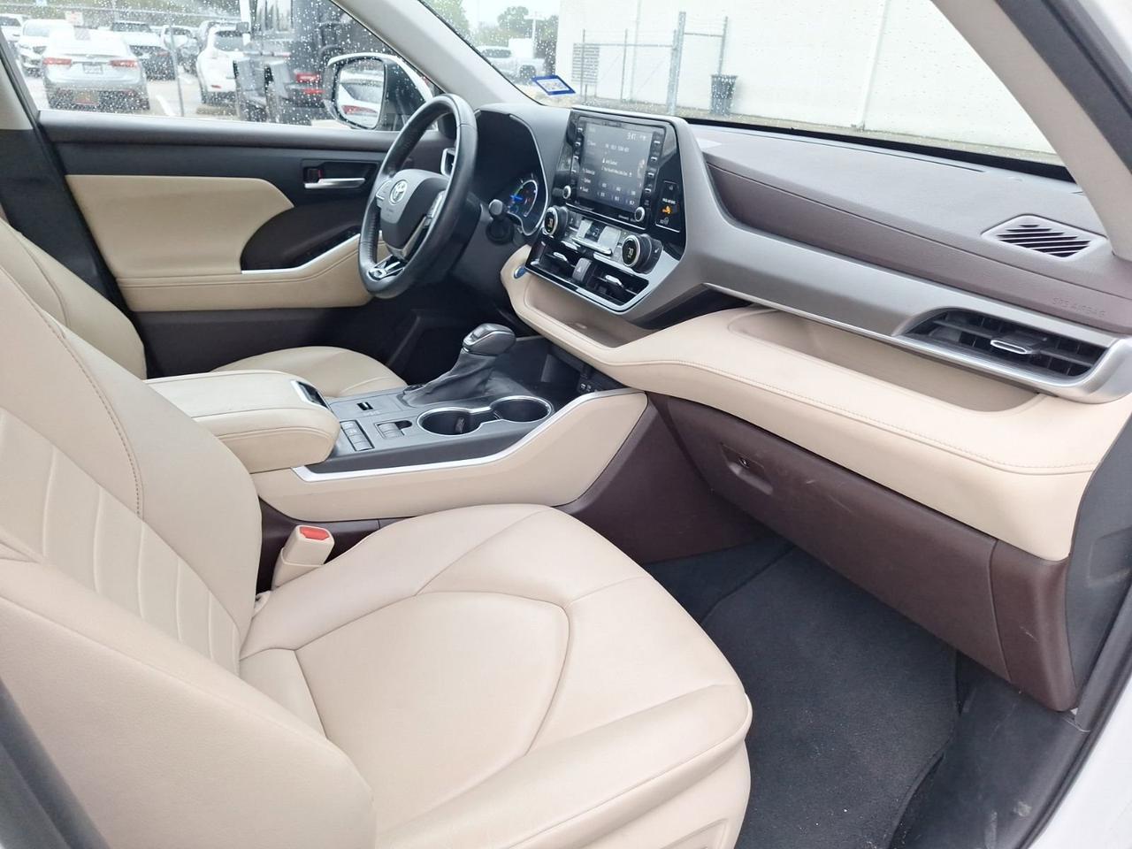 2020 Toyota Highlander Hybrid XLE Hurst TX