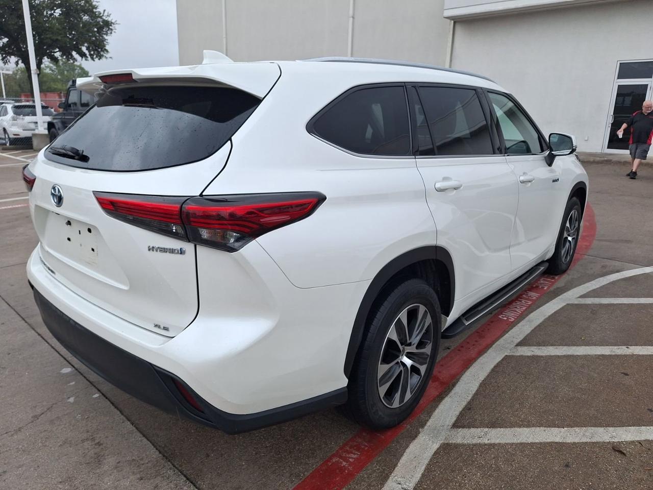 2020 Toyota Highlander Hybrid XLE Hurst TX