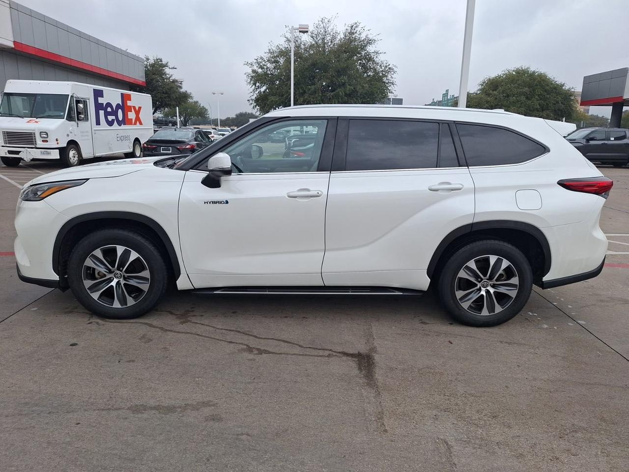 2020 Toyota Highlander Hybrid XLE Hurst TX