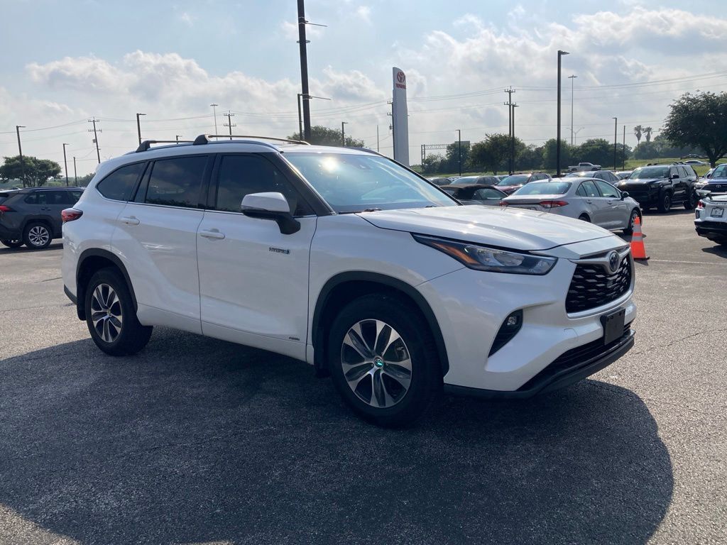 2020 Toyota Highlander Hybrid XLE