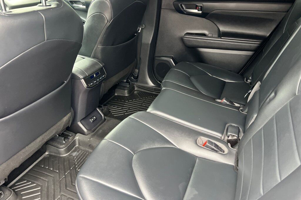 2020 Toyota Highlander Hybrid XLE Fruitland ID