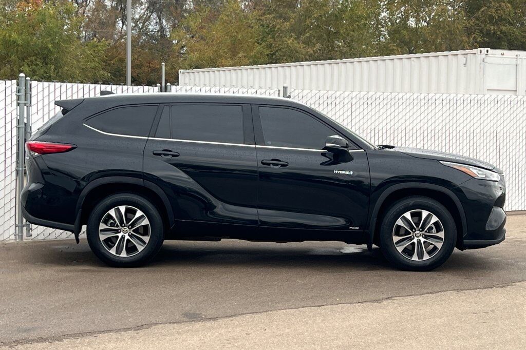 2020 Toyota Highlander Hybrid XLE Fruitland ID