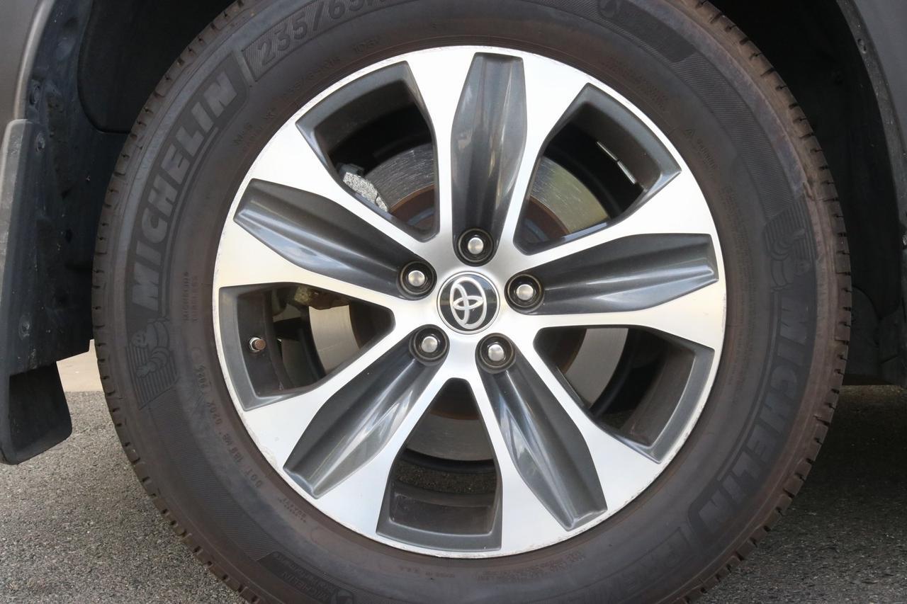 2020 Toyota Highlander Hybrid XLE Fredericksburg VA
