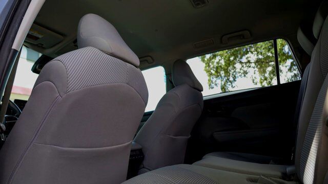 2020 Toyota Highlander L  Selma TX