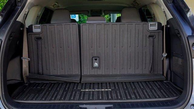 2020 Toyota Highlander L  Selma TX