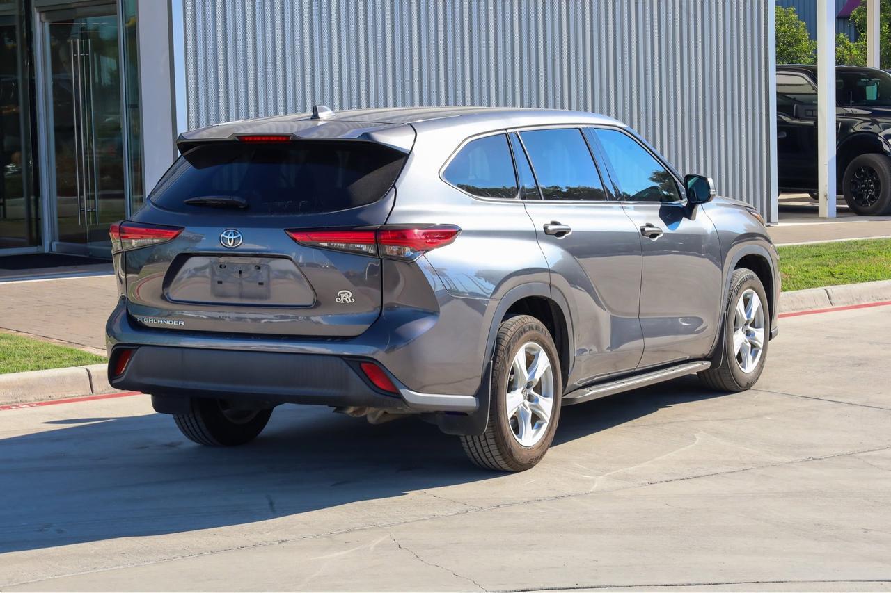 2020 Toyota Highlander L  Selma TX