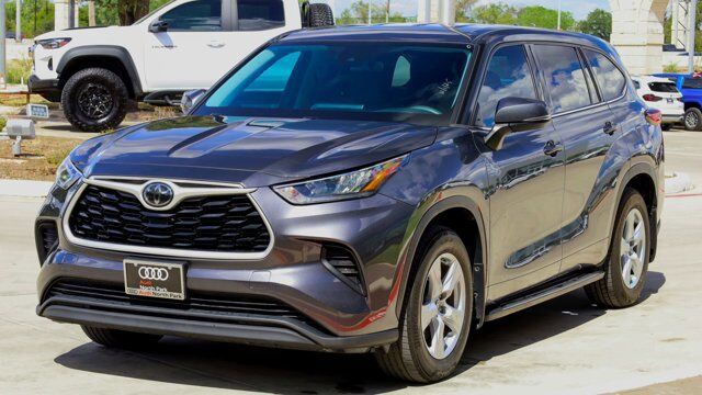 2020 Toyota Highlander L  Selma TX