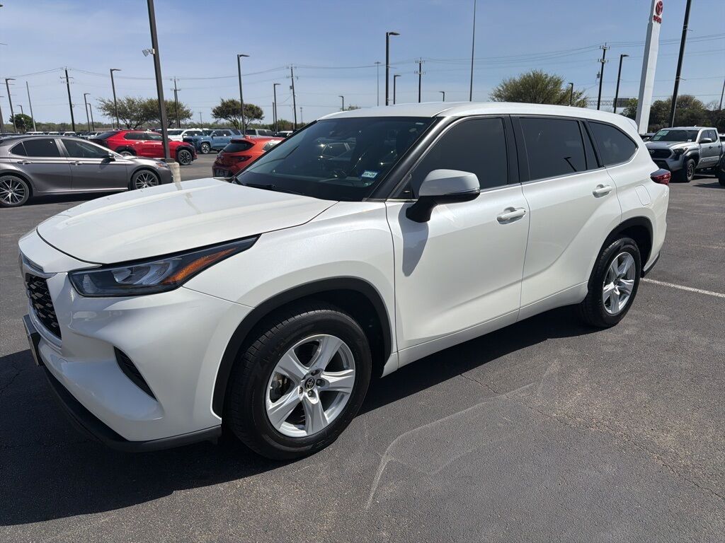 2020 Toyota Highlander L