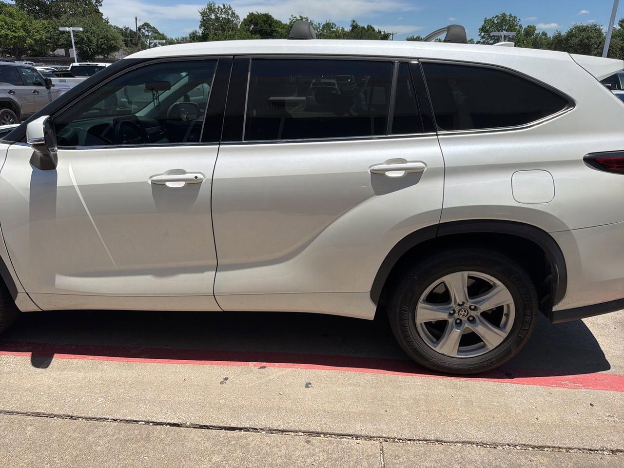 2020 Toyota Highlander LE Hurst TX