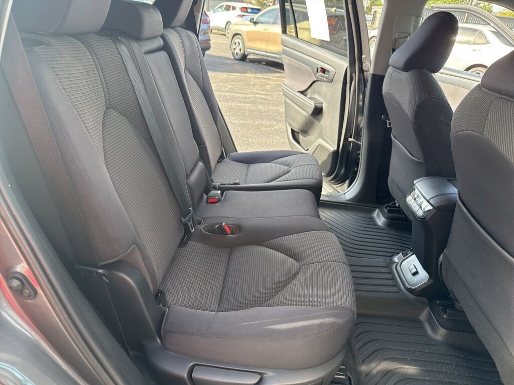 2020 Toyota Highlander LE Mount Joy PA