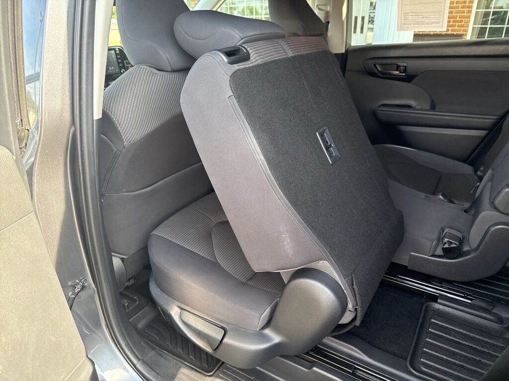 2020 Toyota Highlander LE Mount Joy PA