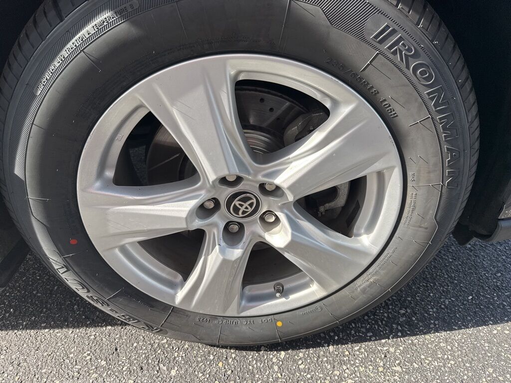 2020 Toyota Highlander LE Mount Joy PA