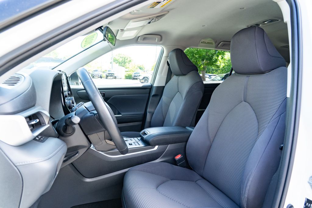 2020 Toyota Highlander LE Beaverton OR