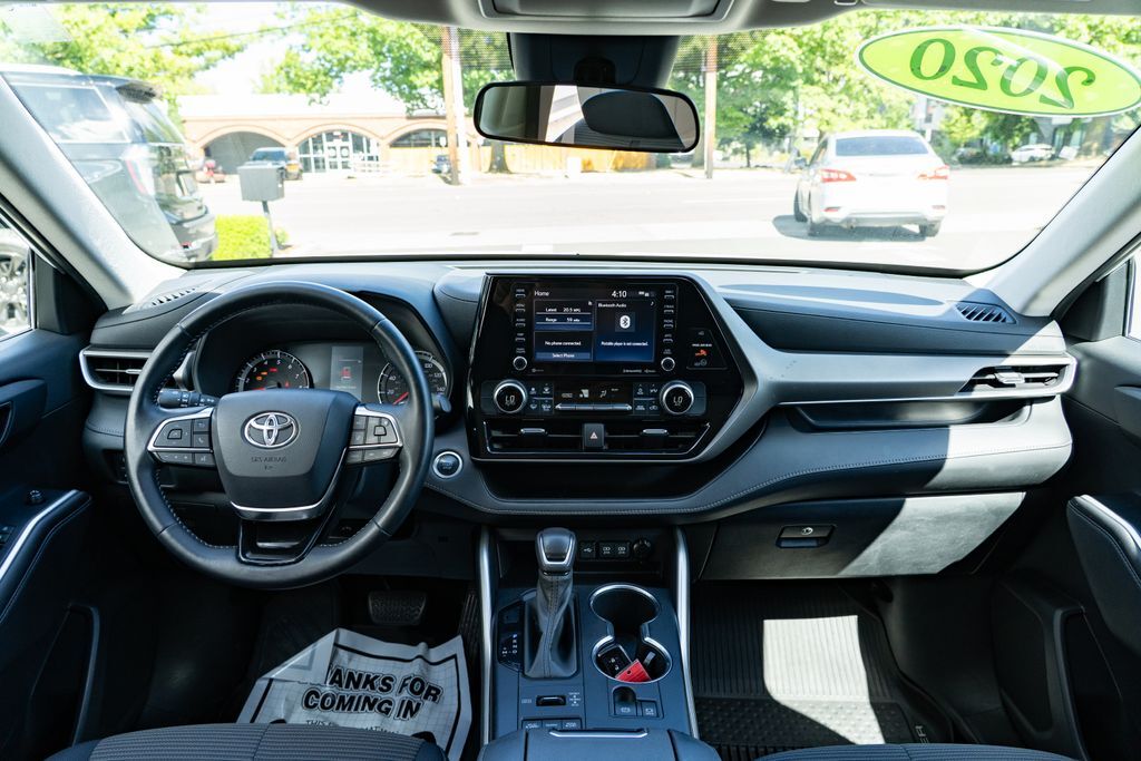 2020 Toyota Highlander LE Beaverton OR