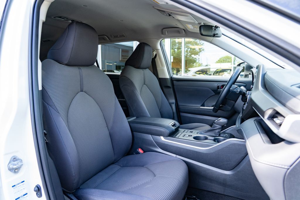 2020 Toyota Highlander LE Beaverton OR
