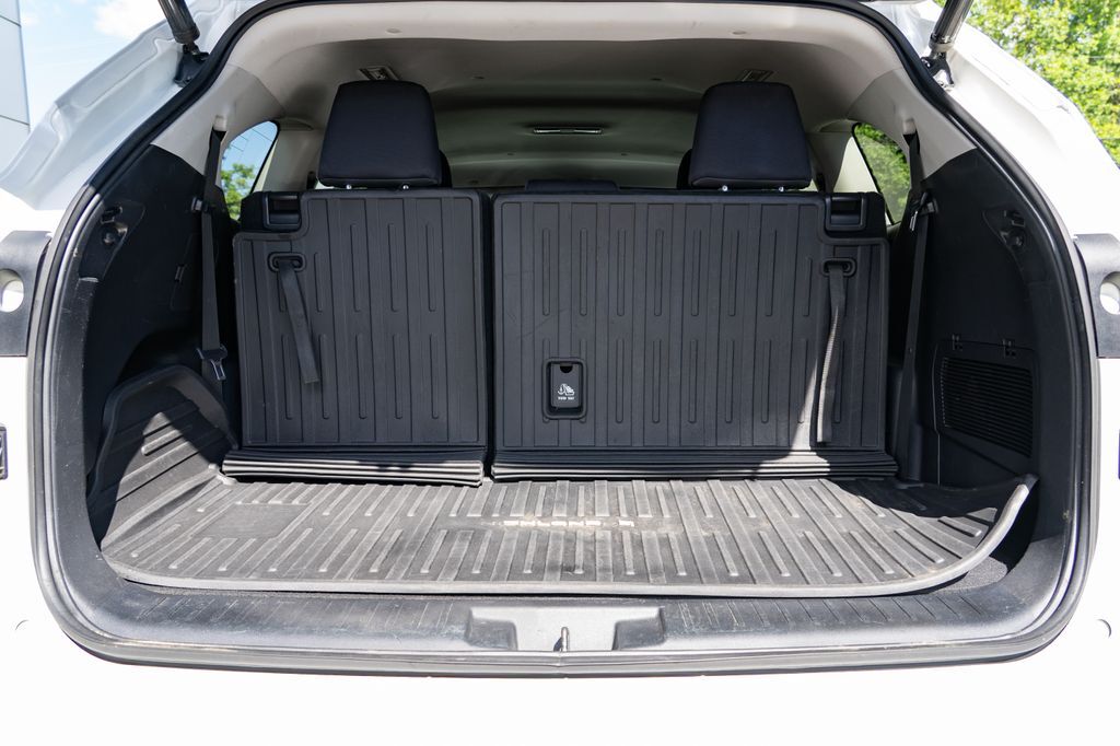 2020 Toyota Highlander LE Beaverton OR