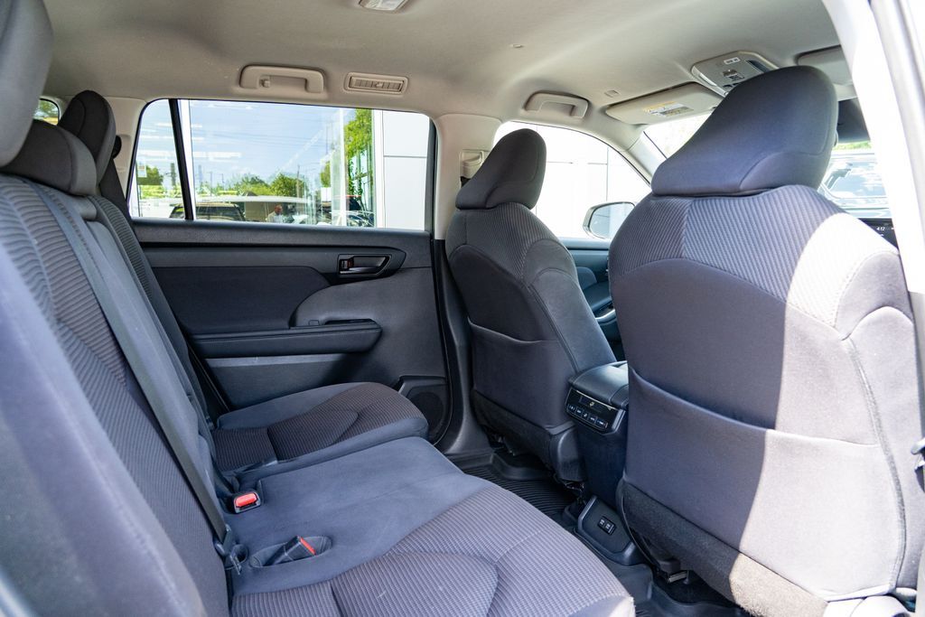 2020 Toyota Highlander LE Beaverton OR