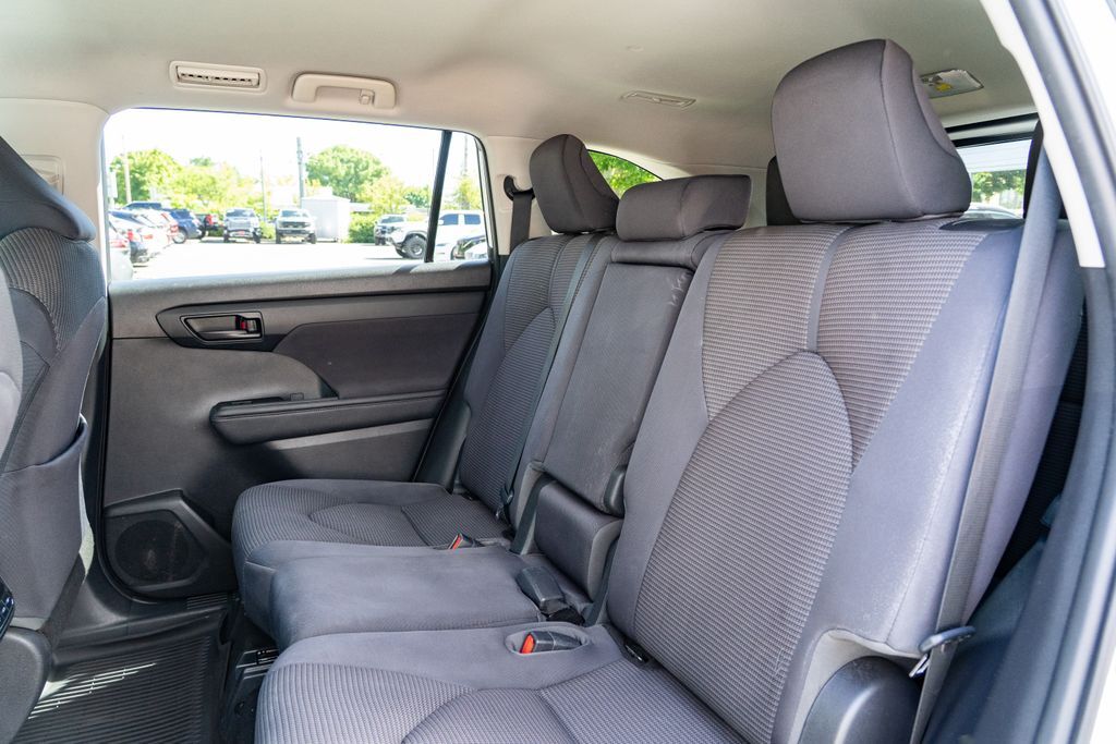 2020 Toyota Highlander LE Beaverton OR