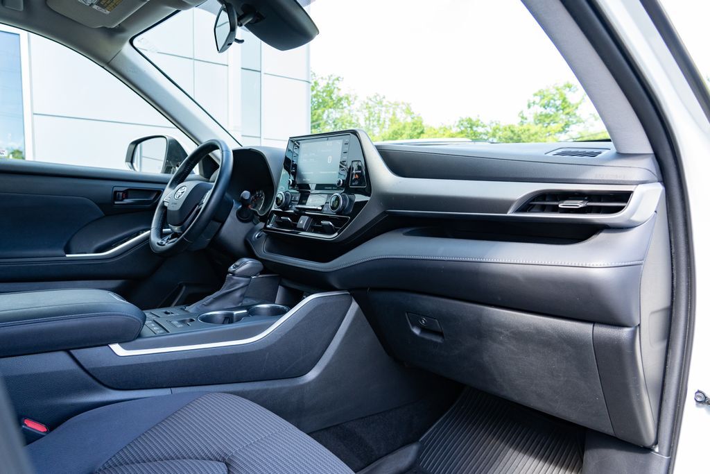 2020 Toyota Highlander LE Beaverton OR