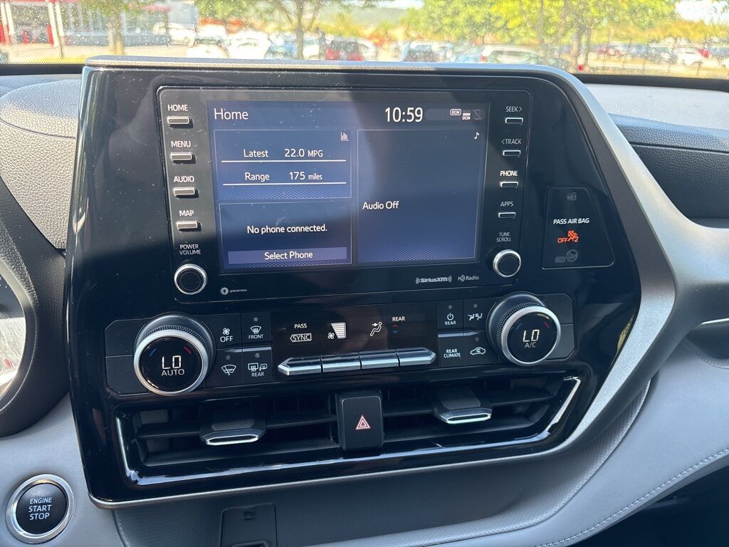2020 Toyota Highlander LE
