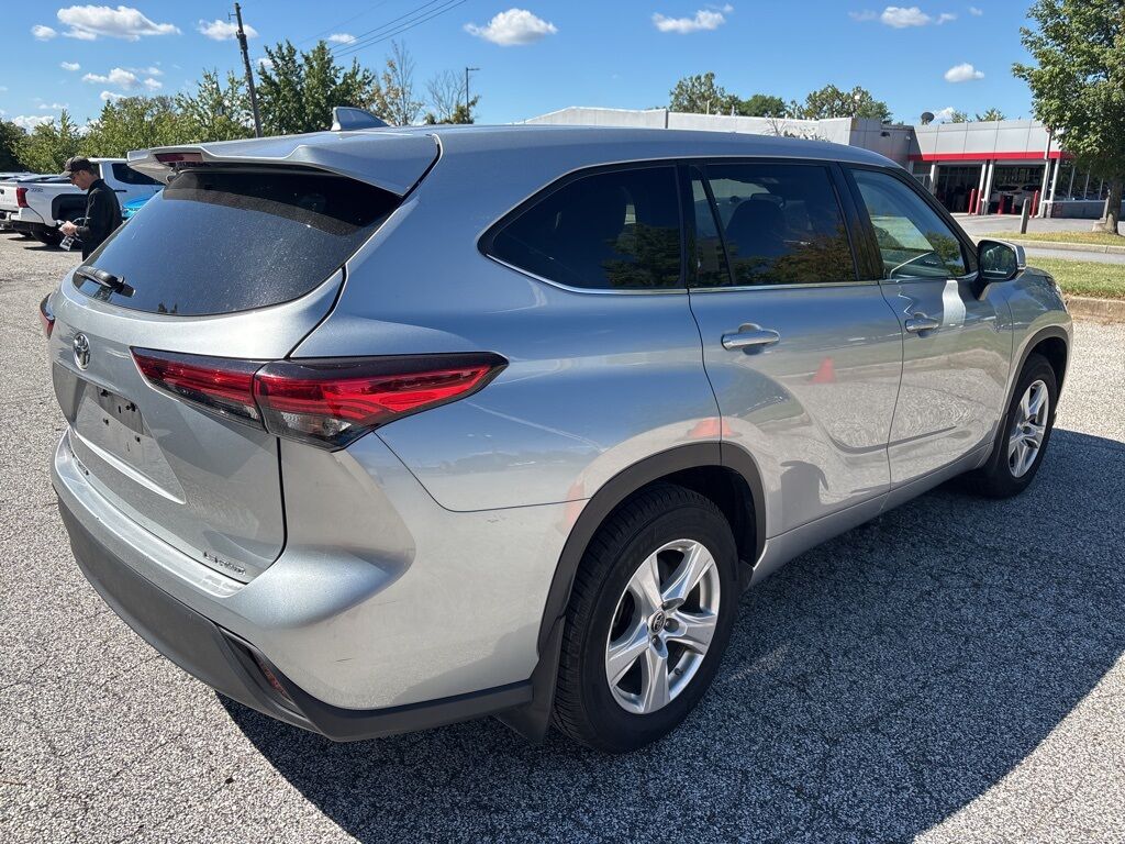 2020 Toyota Highlander LE